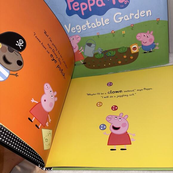 Peppa Pig & the Halloween Costume / Peppa Pig & The Vegetable Garden HARDBACKS - Picture 3 of 7